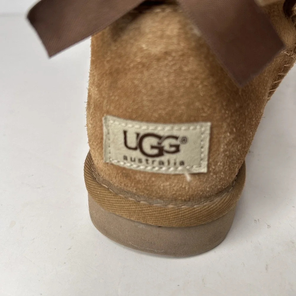 UGG Womens Bailey‎ Bow II 1002954 Chestnut Brown Sheepskin Winter Boots Size 6